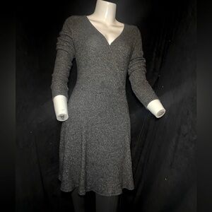 Hollister, size medium, dark heather grey, jersey sweater dress, 3/4 sleeves.